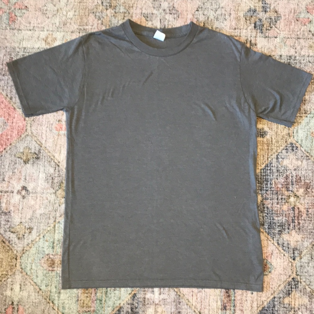Hanes grey tshirt
